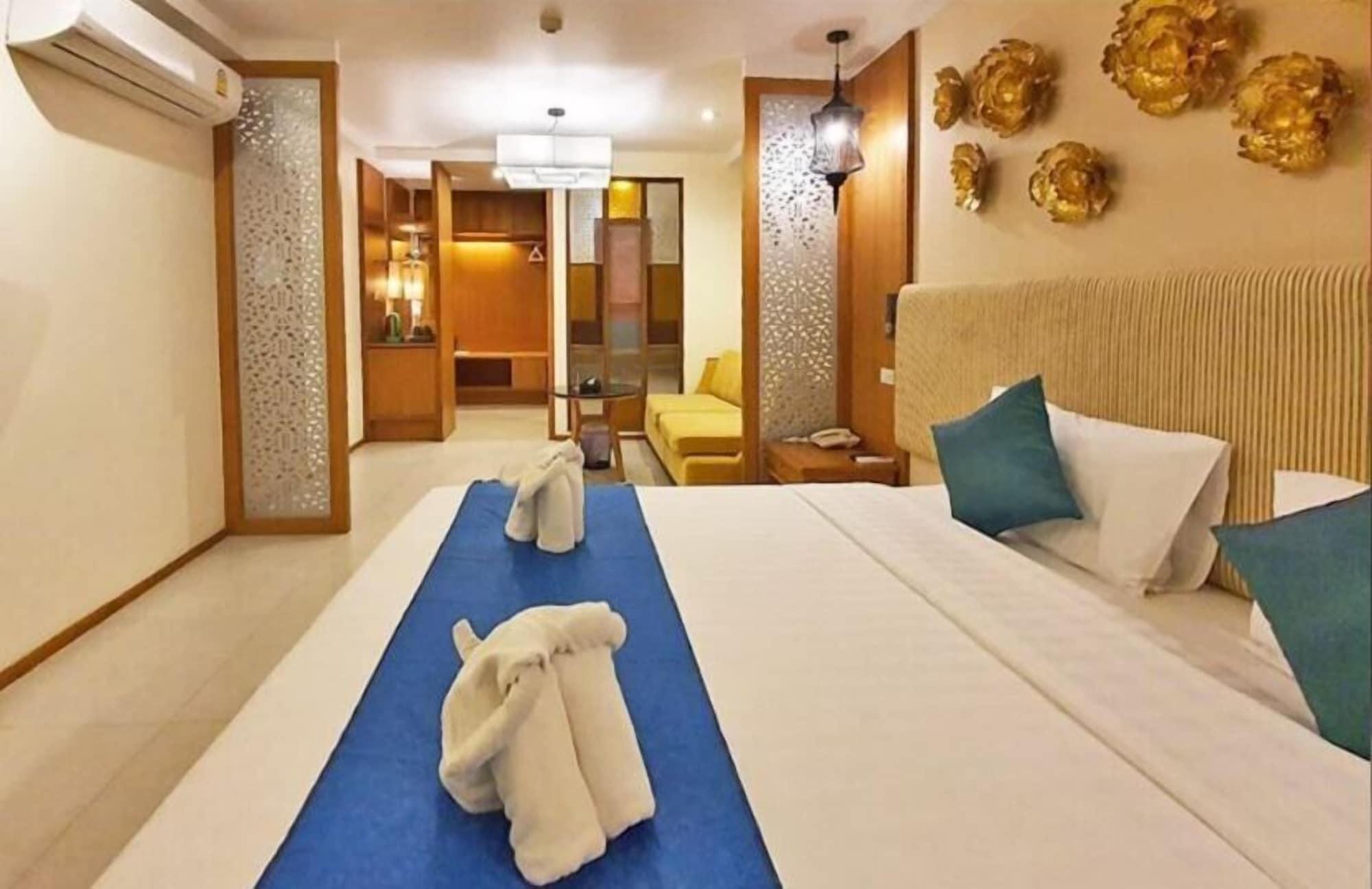 The Signature Hotel @ Thapae Chiang Mai Esterno foto