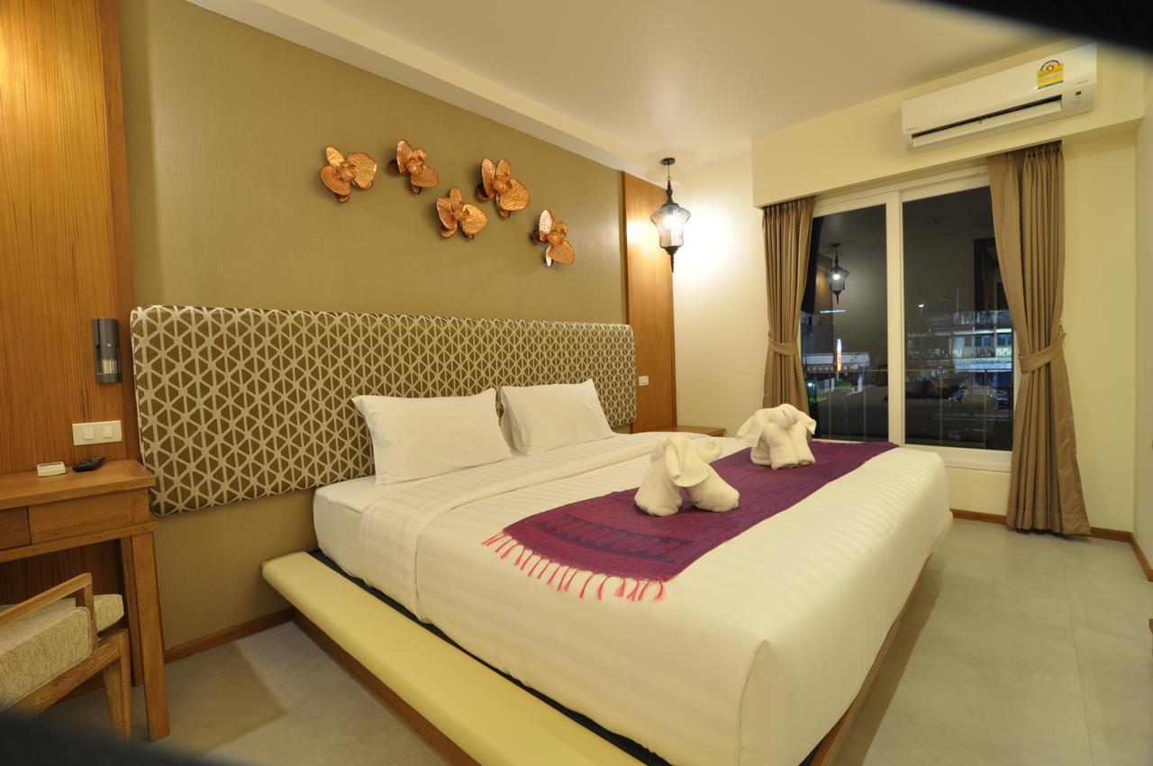 The Signature Hotel @ Thapae Chiang Mai Esterno foto