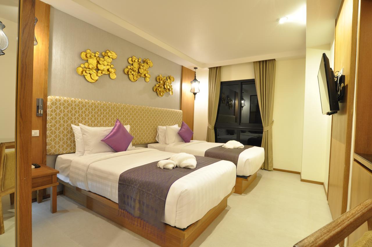 The Signature Hotel @ Thapae Chiang Mai Esterno foto