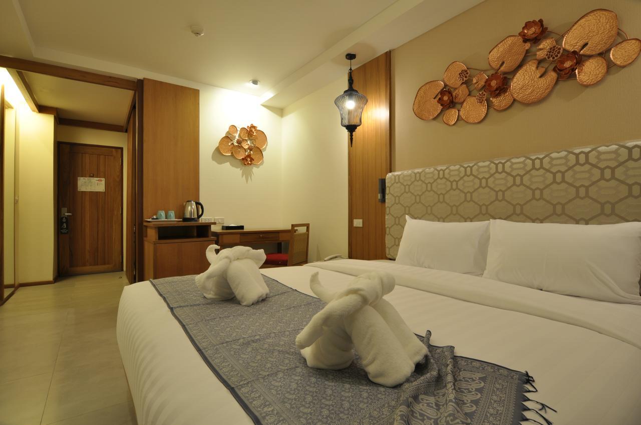 The Signature Hotel @ Thapae Chiang Mai Esterno foto